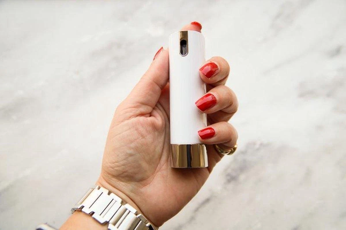 Eau De Parfum Ma Vie Pour Femme Hugo Boss 5ml + Reload Navulbare Verstuiver 6 Eau De Parfum Ma Vie Pour Femme Hugo Boss 5ml + Reload Navulbare Verstuiver - Afbeelding 6